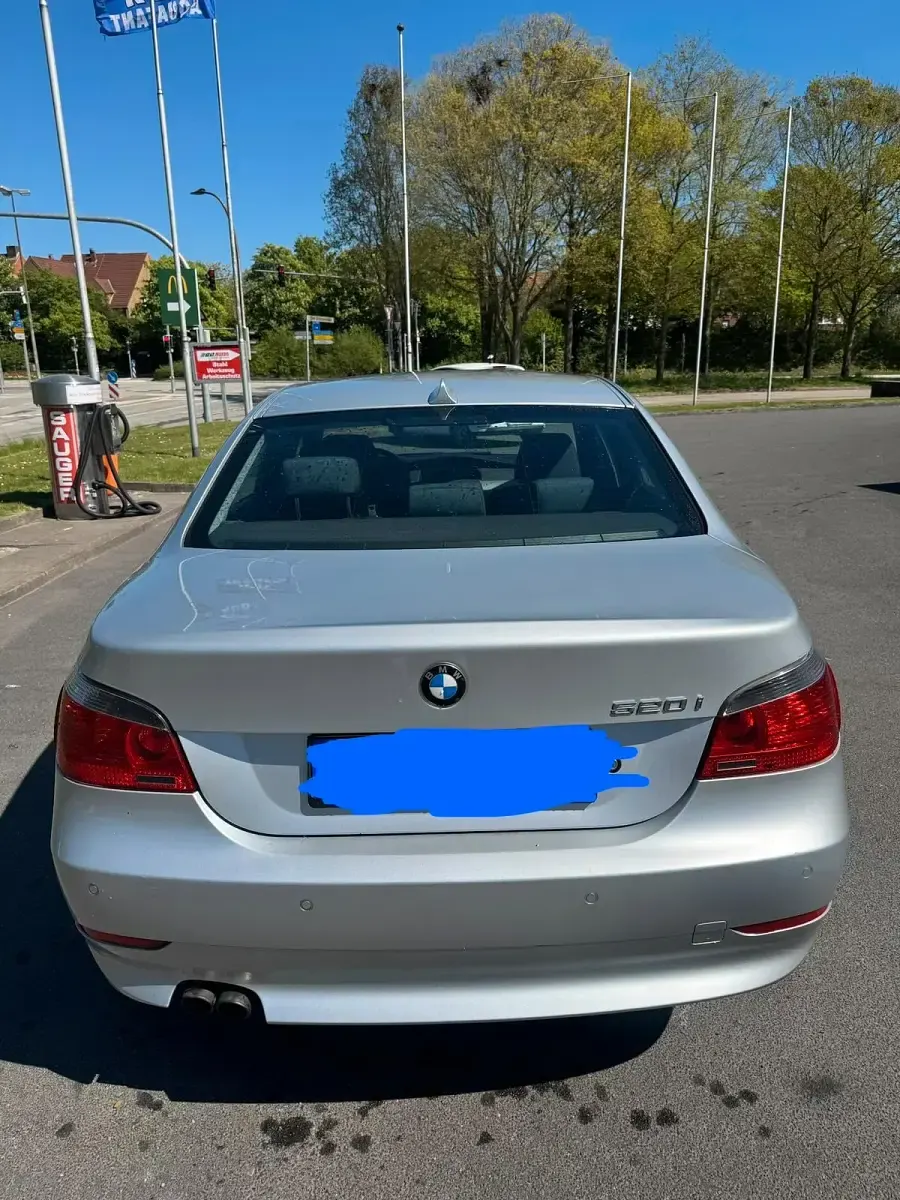Gebraucht BMW 520 170 PS (125 kW) 2005 Silber Limousine