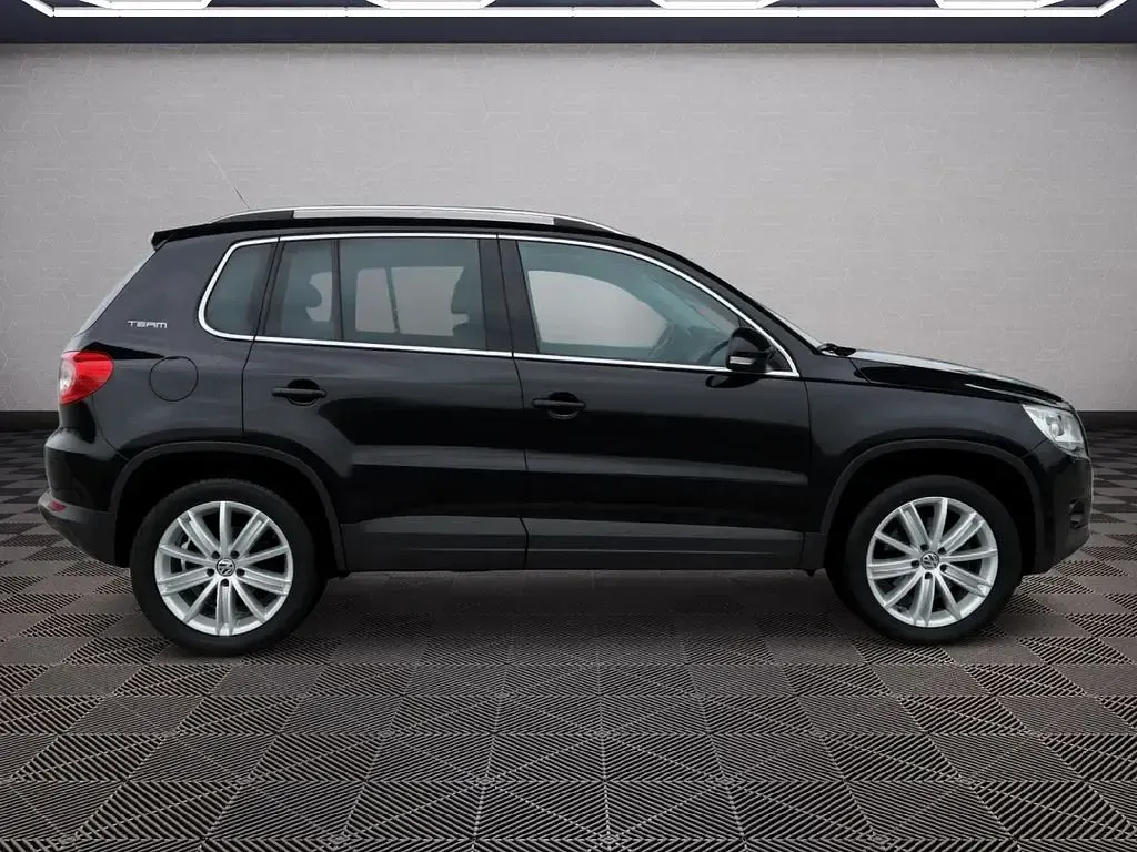 Gebraucht VW Tiguan Team 150 PS (110 kW) 2011 Schwarz SUV