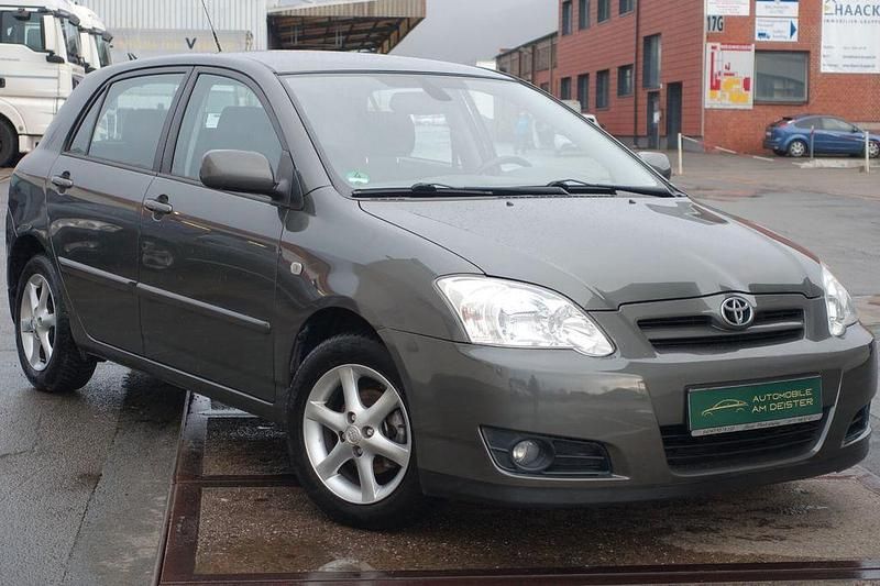 Grau Gebraucht 2005 Toyota Corolla Sol Limousine | 5.990 € (Teuer) - Bild 1/4