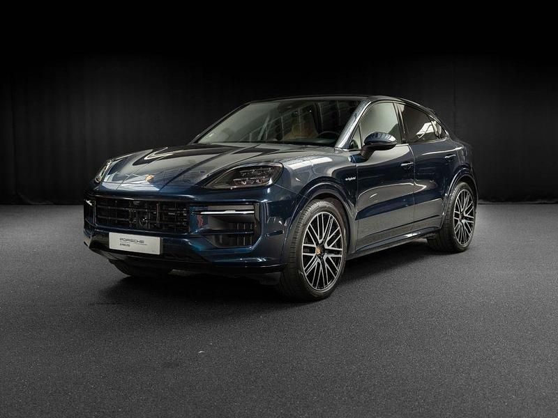 Blau Gebraucht 2024 Porsche Cayenne SUV | 113.288 € (Teuer) - Bild 1/4