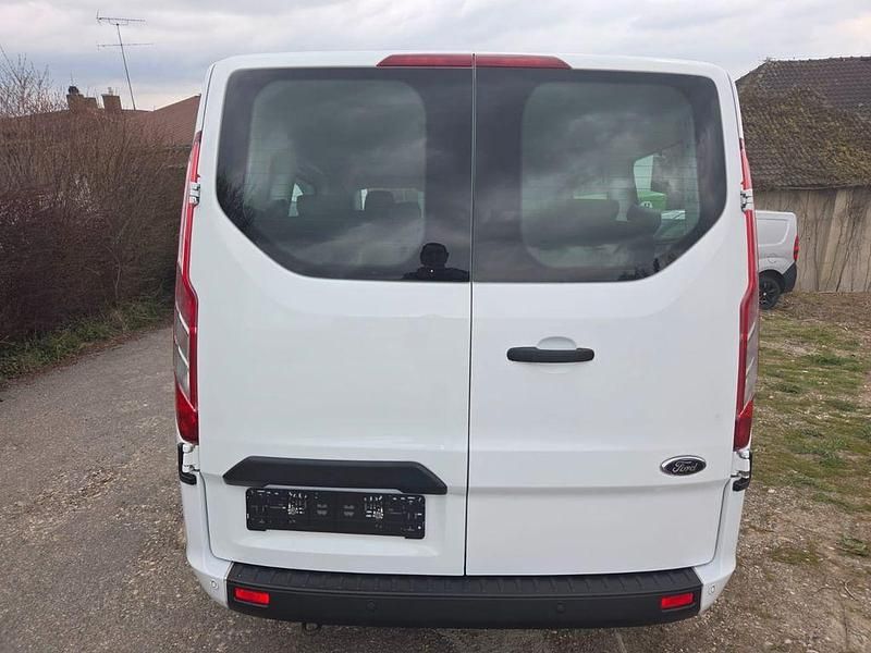 Gebraucht Ford Transit Custom 131 PS (96 kW) 2019 Weiß Van / Kleinbus