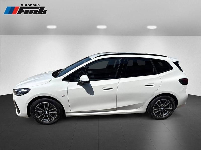 Neu BMW 218 M Sport 136 PS (100 kW) 2025 Weiß Van / Kleinbus