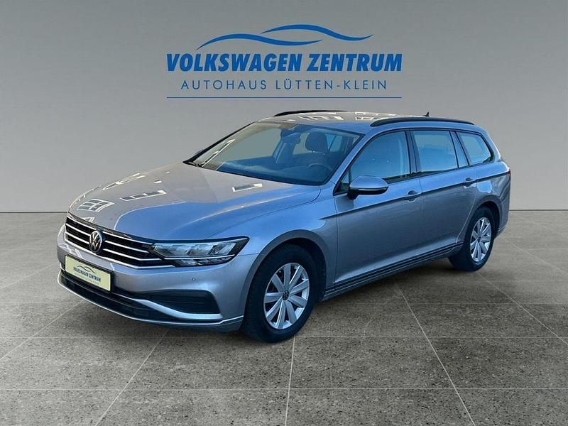 Gebraucht VW Passat Conceptline 150 PS (110 kW) 2023 Pyritsilber (metallic) Kombi
