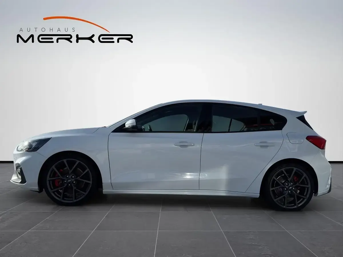 Gebraucht Ford Focus ST 190 PS (139 kW) 2020 Weiß Limousine