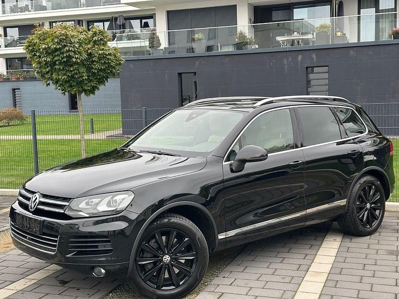Schwarz Gebraucht 2012 VW Touareg Exclusive SUV | 9.570 € (Superpreis) - Bild 1/4
