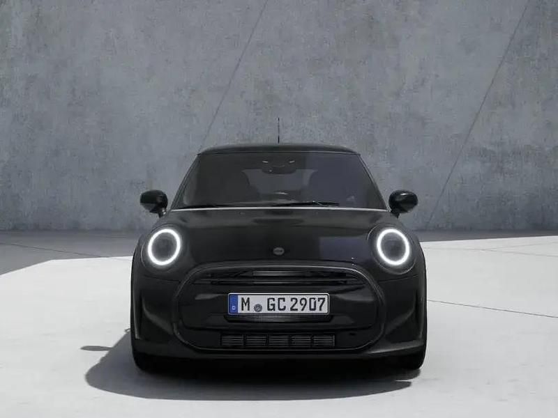 Second-hand Mini ONE Classic 102 CP (75 kW) 2022 Negru Hatchback