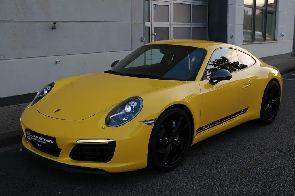 Gebraucht Porsche 911 Carrera T 370 PS (272 kW) 2018 Gelb Coupé