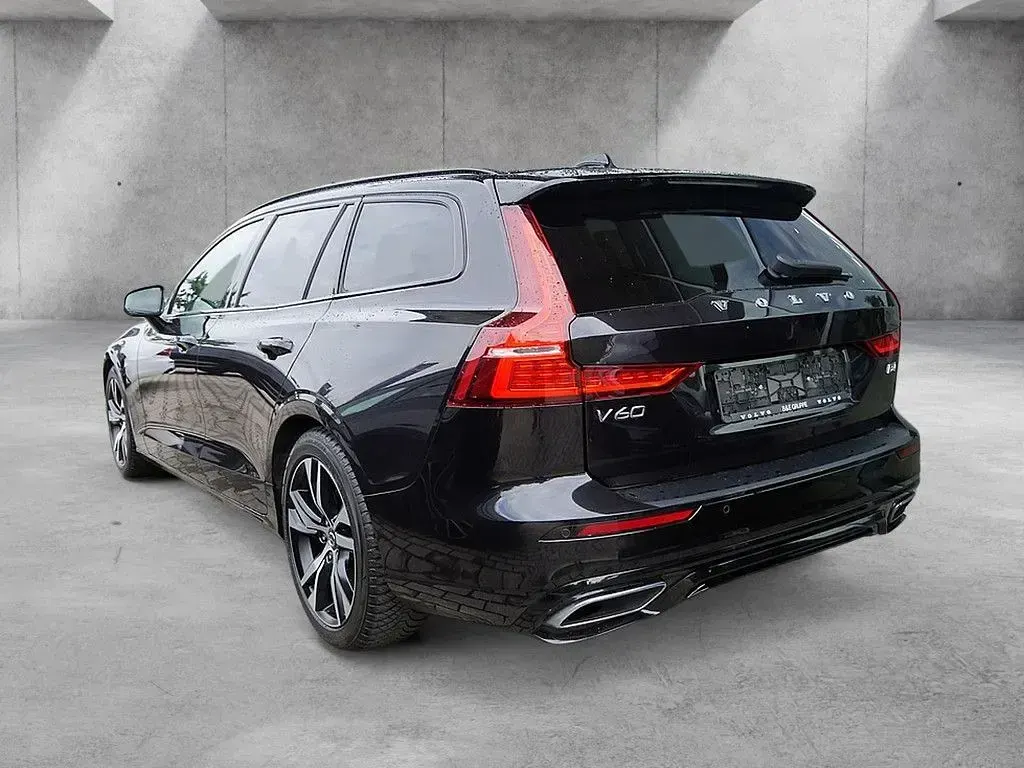 Gebraucht Volvo V60 R-Design 197 PS (144 kW) 2021 Schwarz Kombi