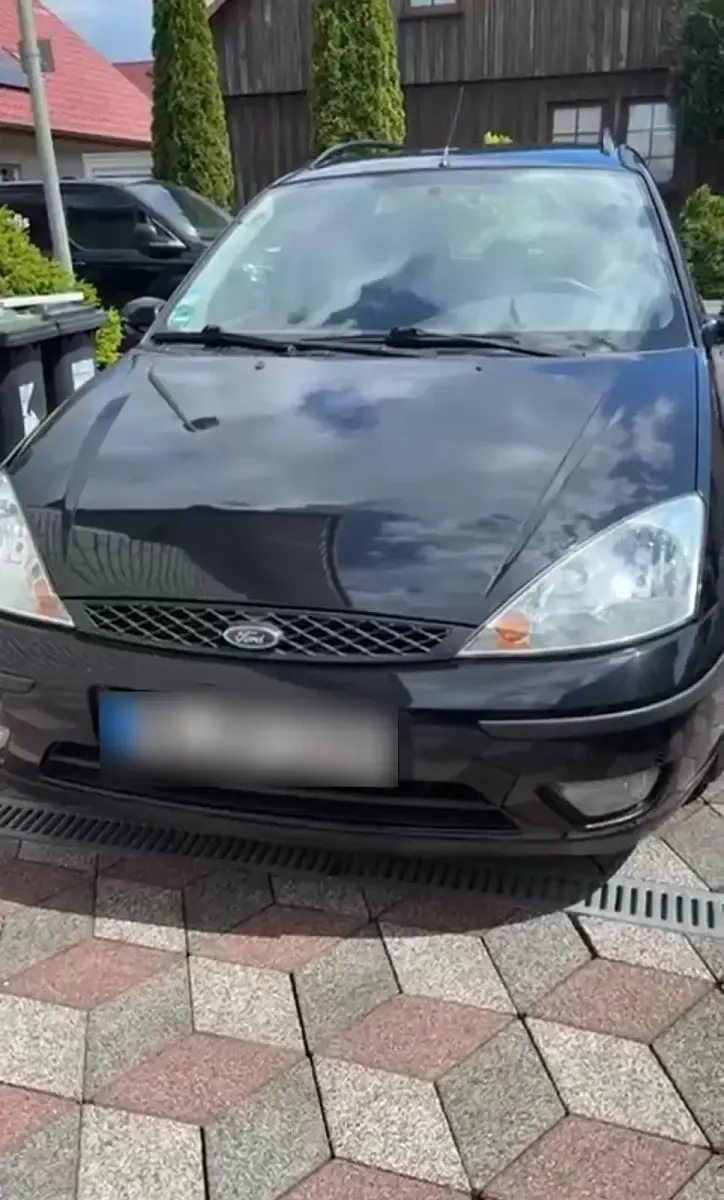 Używany Ford Focus 116 KM (85 kW) 2002 Czarny Kombi