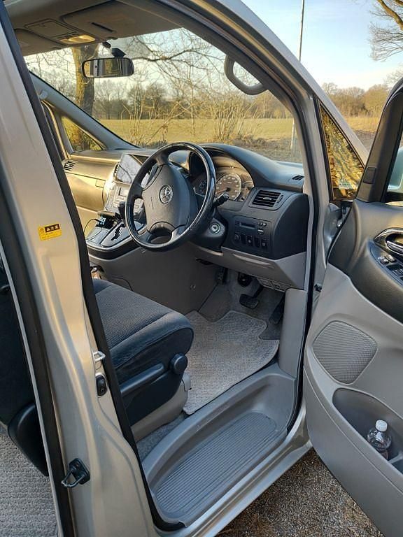 Gebraucht Toyota Alphard 220 PS (161 kW) 2003 Silber Van / Kleinbus