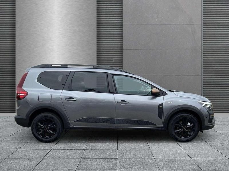 Dolomitgrau Neu 2025 Dacia Jogger Extreme Kombi | 22.990 € (Fairer Preis) - Bild 1/4