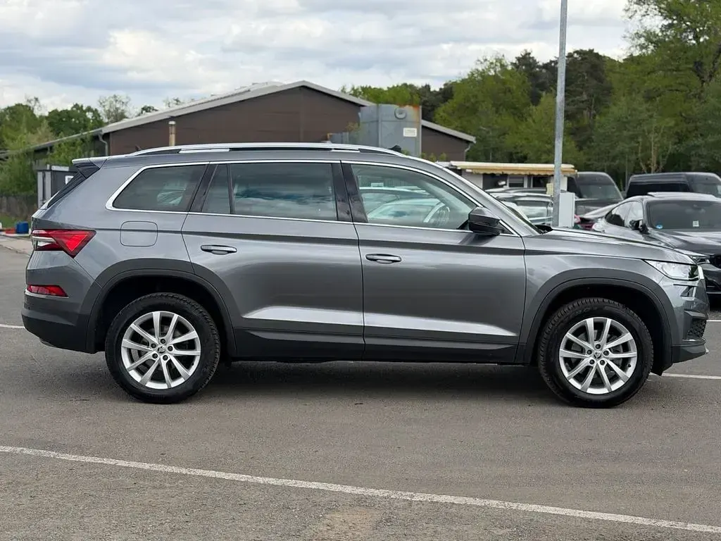Gebraucht Skoda Kodiaq Ambition 150 PS (110 kW) 2023 Grau SUV