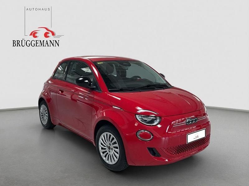 Neu Fiat 500e 69 kW (95 PS) 2026 Rot Kleinwagen