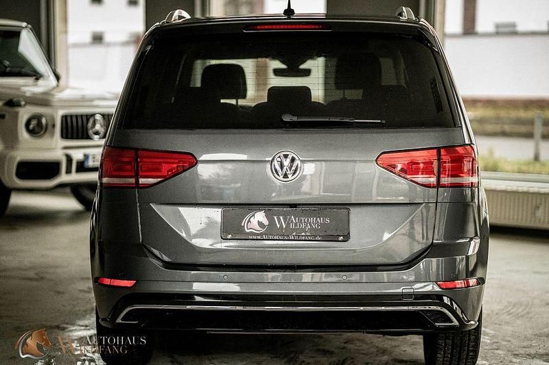 Gebraucht VW Touran Join 150 PS (110 kW) 2019 Grau Van / Kleinbus