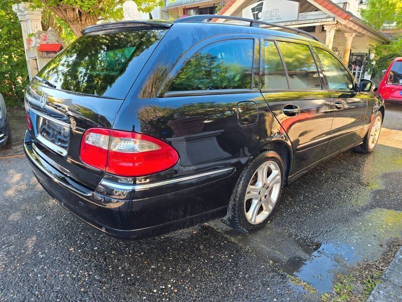 Second-hand Mercedes E500 387 CP (284 kW) 2007 Negru Break