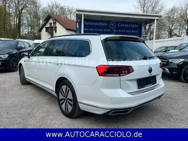 Gebraucht VW Passat GTE 156 PS (114 kW) 2021 Weiß Kombi