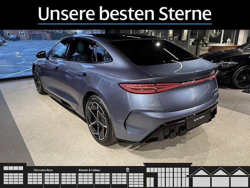 Neu BYD Seal Design 230 kW (313 PS) 2026 Grau Limousine