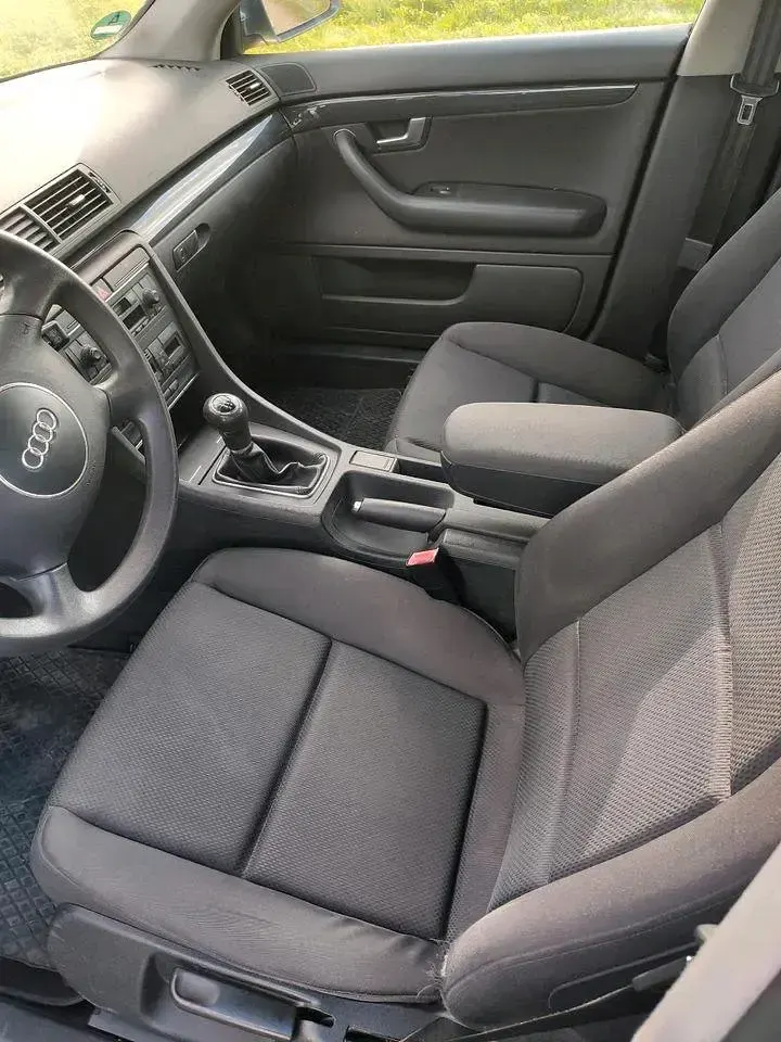 Gebraucht Audi A4 130 PS (95 kW) 2003 Grau Kombi