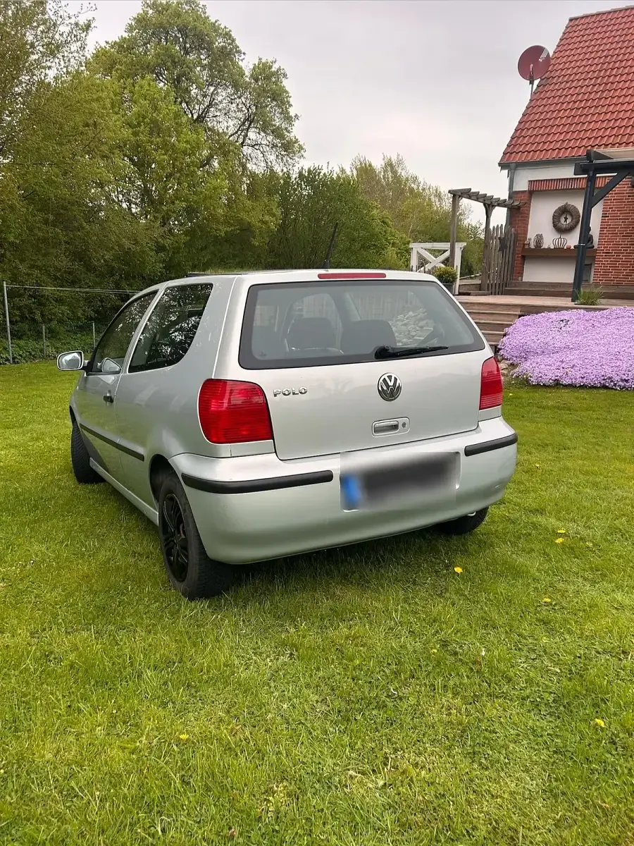 Gebraucht VW Polo 50 PS (36 kW) 2000 Silber Kleinwagen