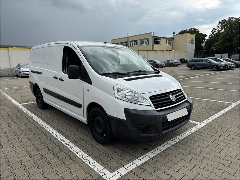 Weiß Gebraucht 2009 Fiat Scudo Van / Kleinbus | 2.200 € (Superpreis) - Bild 1/4