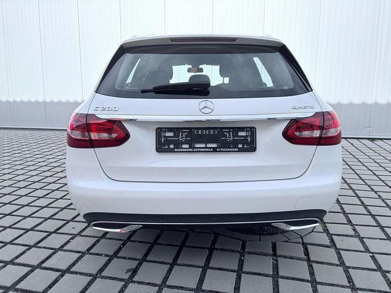 Gebraucht Mercedes C200 184 PS (135 kW) 2019 Weiß Kombi