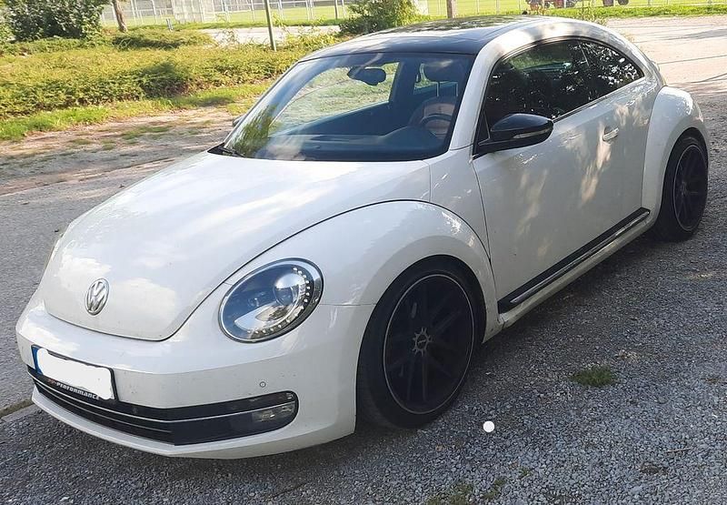 Weiß Gebraucht 2013 VW Beetle Sportline Limousine | 7.600 € (Teuer) - Bild 1/4