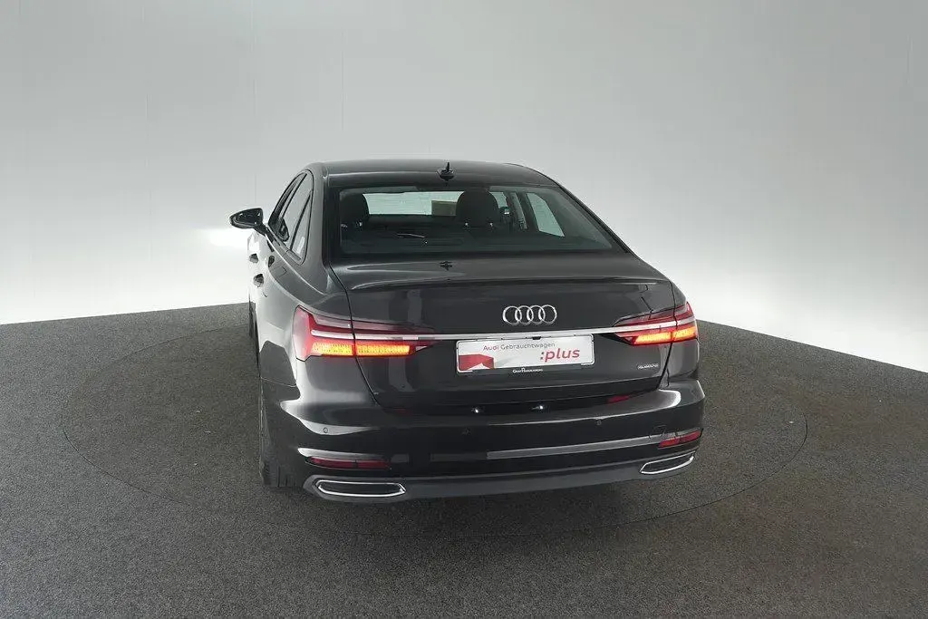 Second-hand Audi A6 Ambiente 299 CP (219 kW) 2022 Negru Berlinǎ