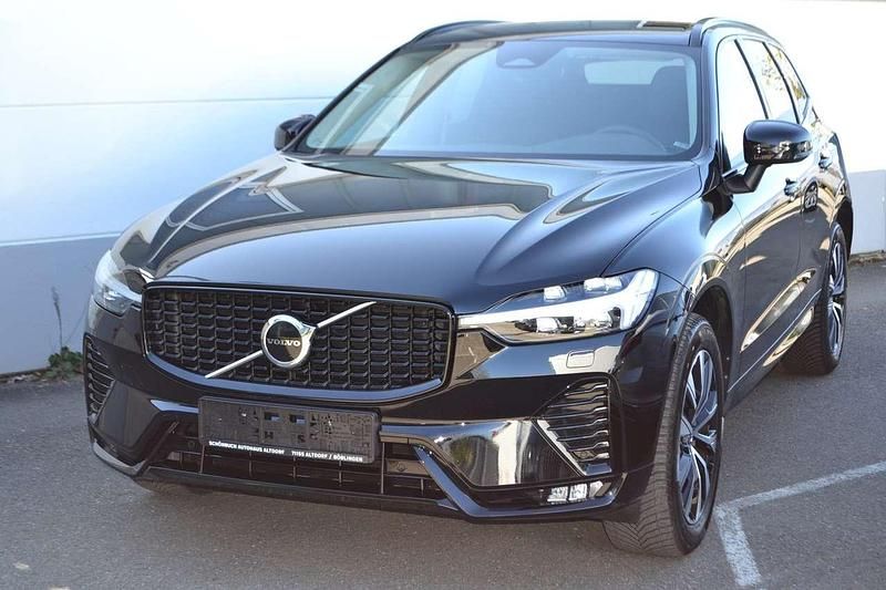 Gebraucht Volvo XC60 Plus 197 PS (144 kW) 2024 Schwarz metallic SUV