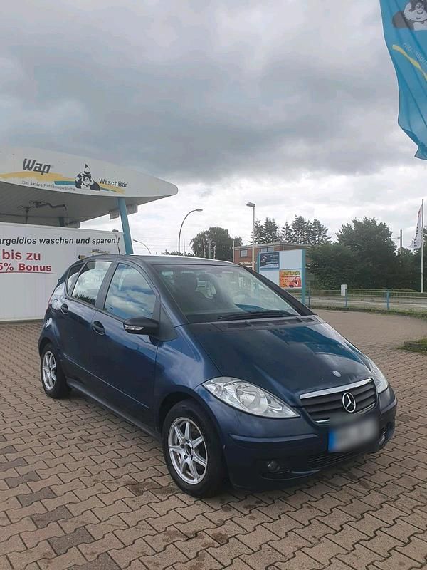 Grau Gebraucht 2006 Mercedes A180 Limousine | 600 € (Superpreis) - Bild 1/4