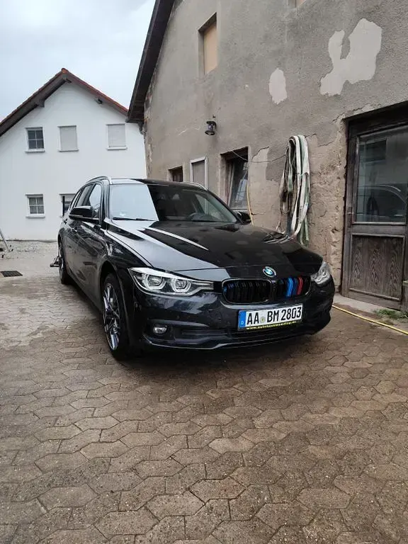 Gebraucht BMW 320 190 PS (139 kW) 2019 Schwarz Kombi