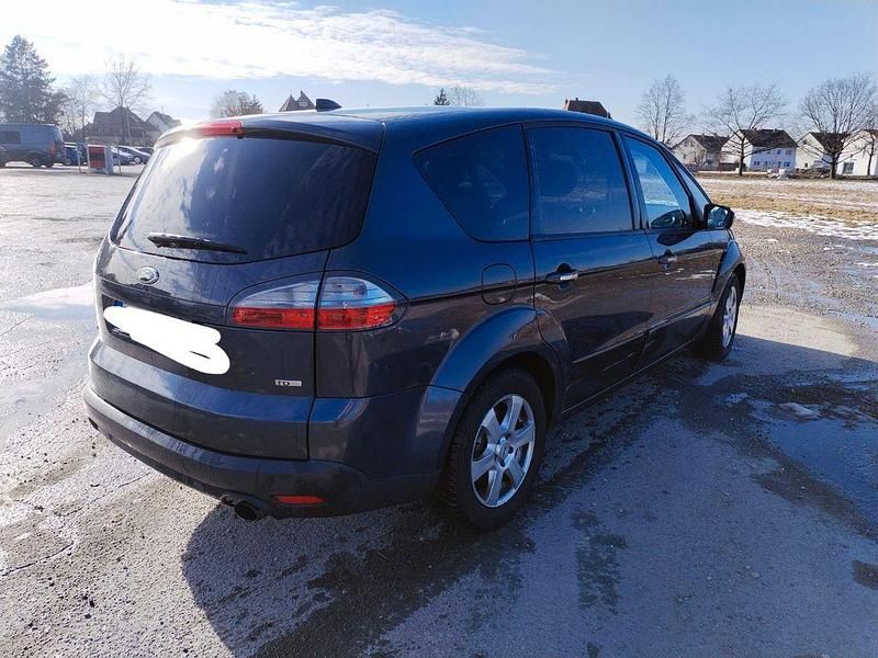Gebraucht Ford S-MAX Titanium 175 PS (128 kW) 2009 Schwarz Van / Kleinbus