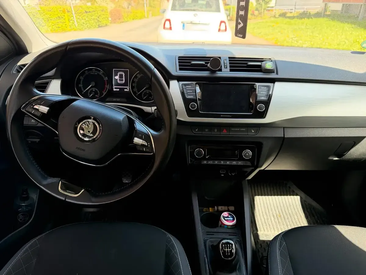 Gebraucht Skoda Fabia 95 PS (69 kW) 2021 Weiß Kleinwagen