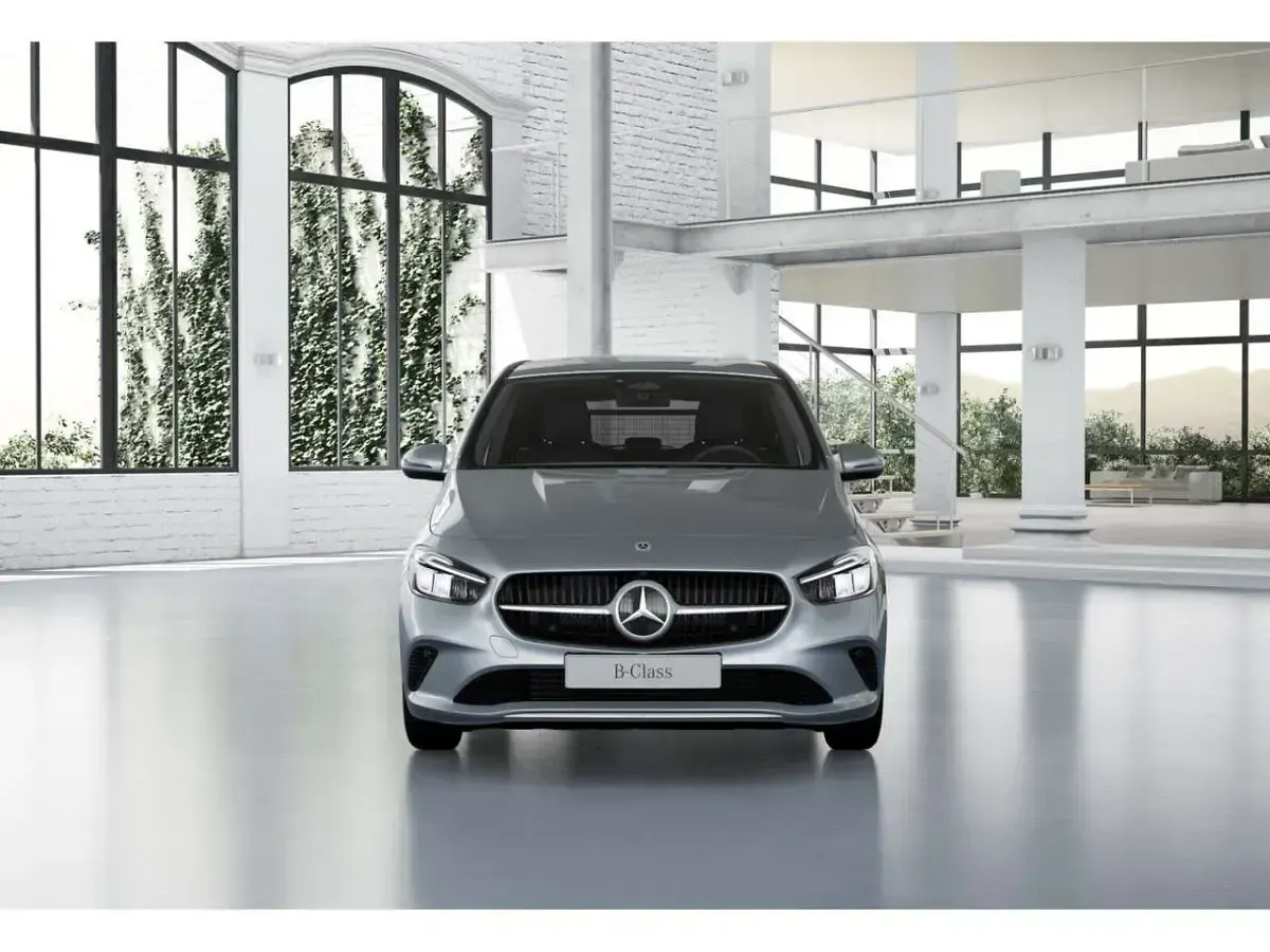 Gebraucht Mercedes B200 Advanced Plus 164 PS (120 kW) 2025 Lack hightechsilber Kleinwagen