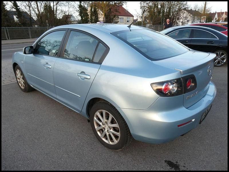 Gebraucht Mazda 3 Inclusive 105 PS (77 kW) 2009 Schwarz Limousine