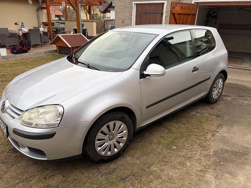 Gebraucht VW Golf IV Trendline 75 PS (55 kW) 2005 Silber Limousine