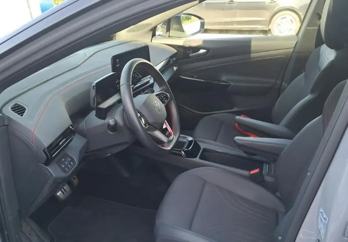 Gebraucht VW ID.5 GTX 219 kW (299 PS) 2023 Mondsteingrau schwarz SUV