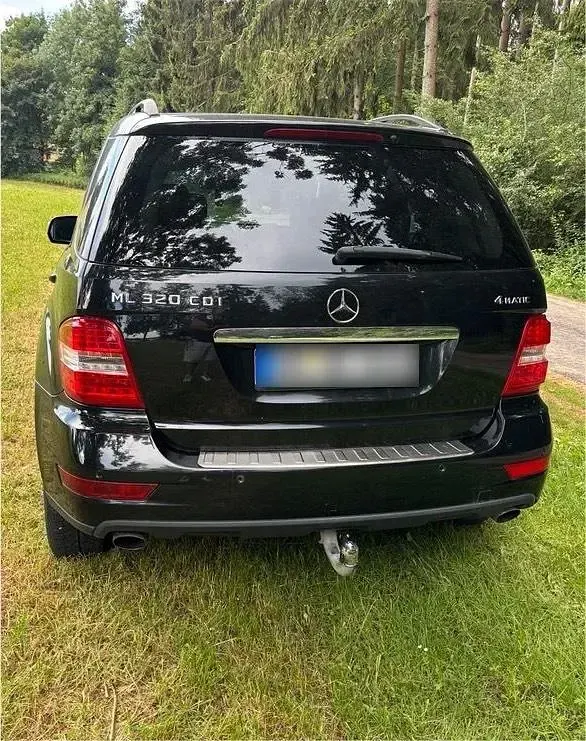 Gebraucht Mercedes ML320 245 PS (180 kW) 2009 Schwarz SUV