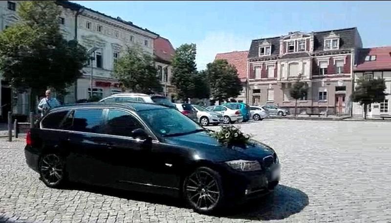 Gebraucht BMW 320 184 PS (135 kW) 2010 Schwarz Kombi