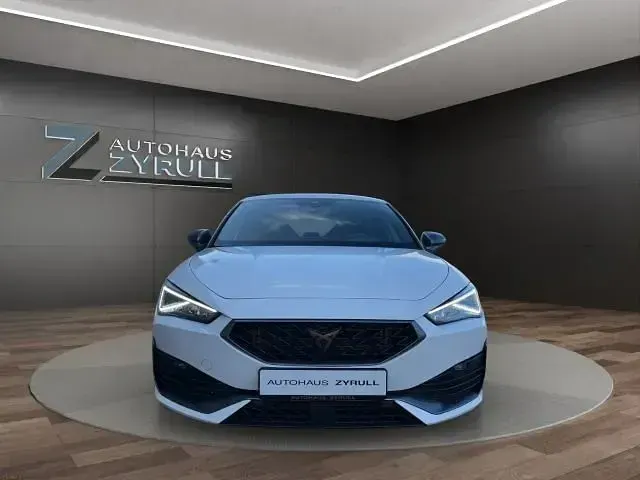 Gebraucht Cupra Leon 245 PS (180 kW) 2023 Weiß Limousine