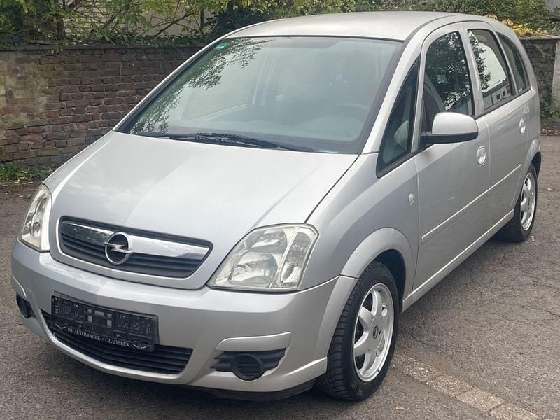 Grau Gebraucht 2006 Opel Meriva Van / Kleinbus | 3.950 € (Fairer Preis) - Bild 1/4