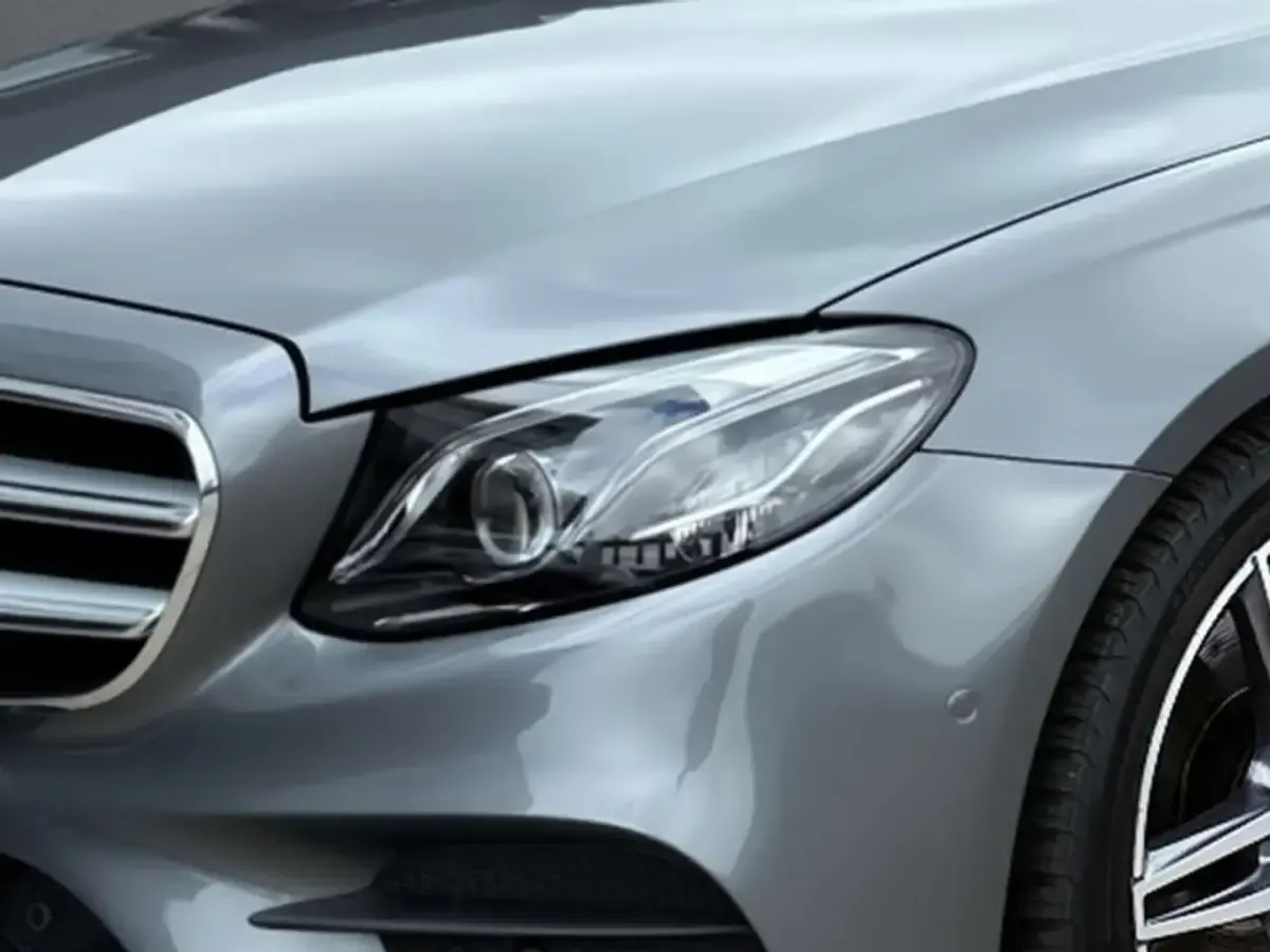 Gebraucht Mercedes E200 AMG 184 PS (135 kW) 2019 Grau Limousine