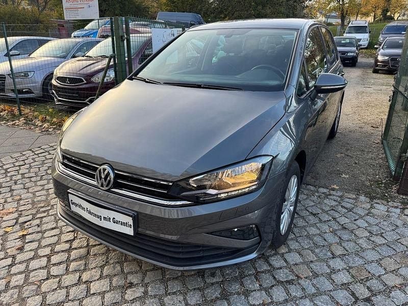 Gebraucht VW Golf Trendline 116 PS (85 kW) 2020 Grau Van / Kleinbus