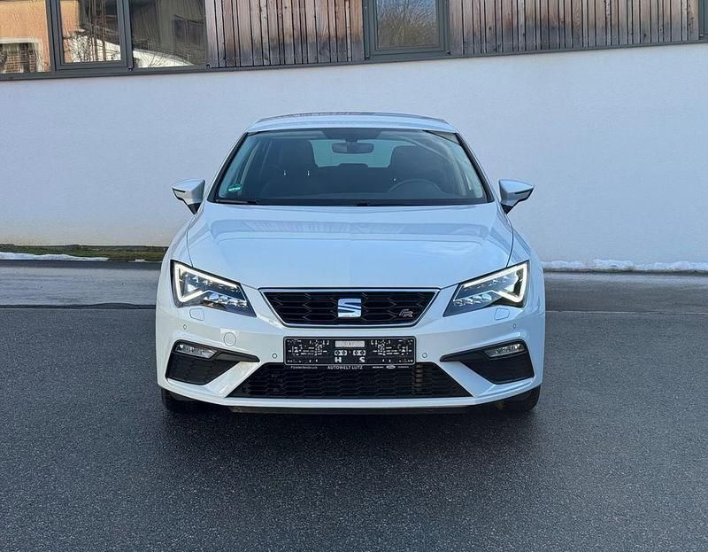 Gebraucht Seat Leon FR 131 PS (96 kW) 2019 Weiß Limousine