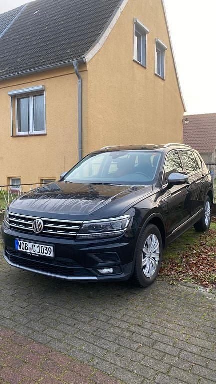 Gebraucht VW Tiguan Allspace Comfortline 150 PS (110 kW) 2018 Schwarz SUV