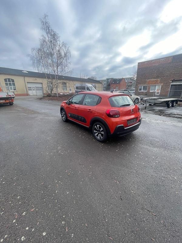 Gebraucht Citroën C3 82 PS (60 kW) 2018 Rot Kleinwagen