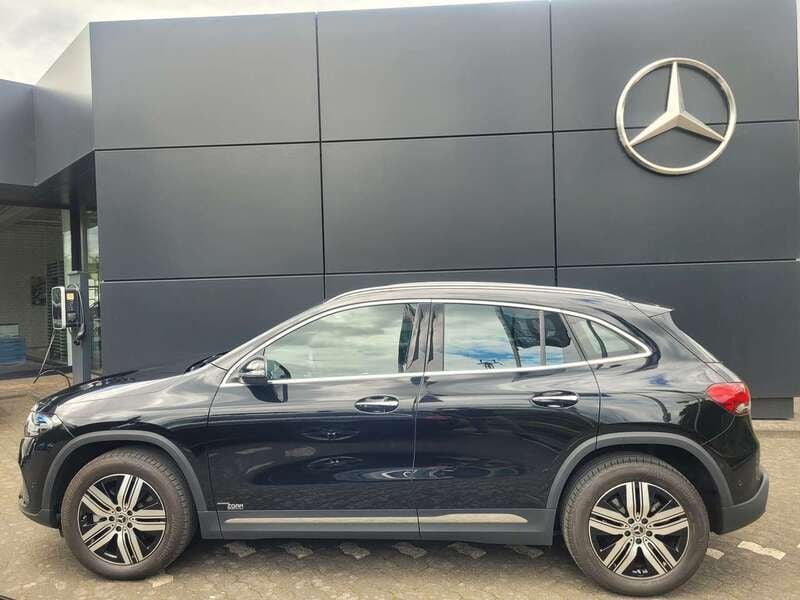 Gebraucht Mercedes EQA250+ 139 kW (190 PS) 2023 Kosmosschwarz  metalliclack SUV