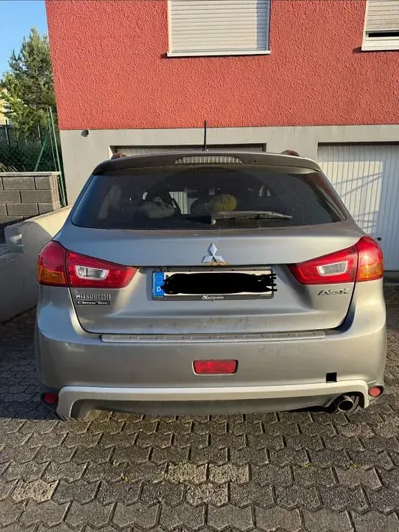 Gebraucht Mitsubishi ASX Intense 150 PS (110 kW) 2011 Silber SUV