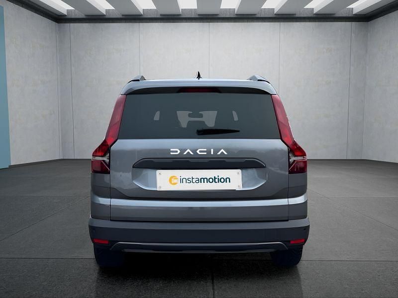 Gebraucht Dacia Jogger 141 PS (103 kW) 2023 Grau Van / Kleinbus
