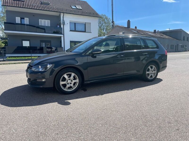 Grau Gebraucht 2014 VW Golf VII Trendline Kombi | 6.999 € (Fairer Preis) - Bild 1/4