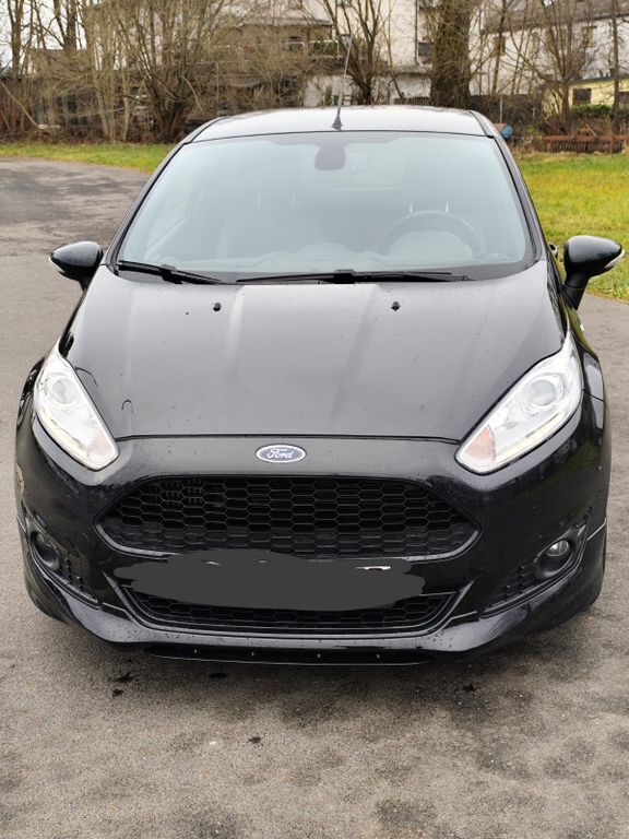 Schwarz Gebraucht 2016 Ford Fiesta ST-Line Kleinwagen | 9.500 € (Etwas zu teuer) - Bild 1/4